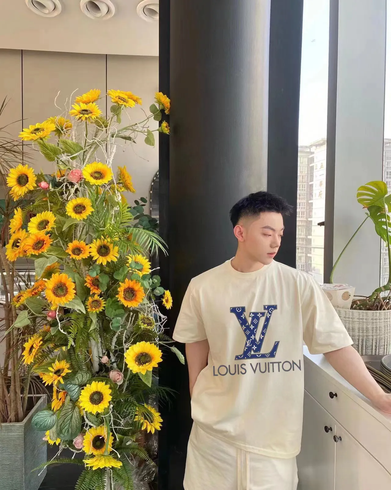 Louis Vuitton/ 23ss logo